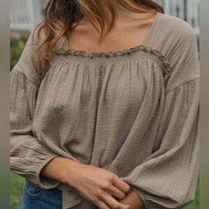 Neuflora Larksville Blouse Size L. Only worn one time. Air dried.